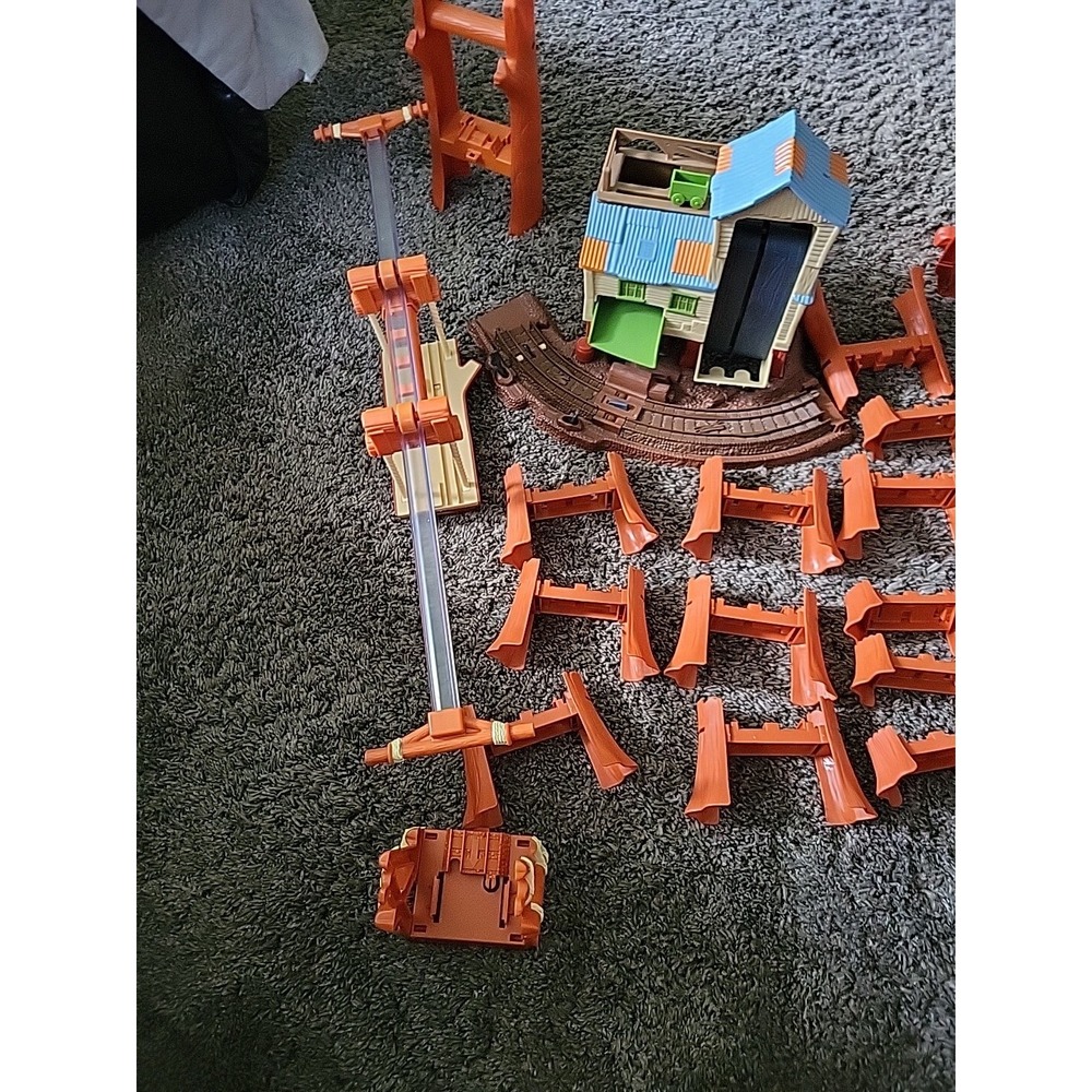 THOMAS and FRIENDS TRACKMASTER ZIP, ZOOM & LOGGING ADVENTURE Parts - Picture 4 of 5
